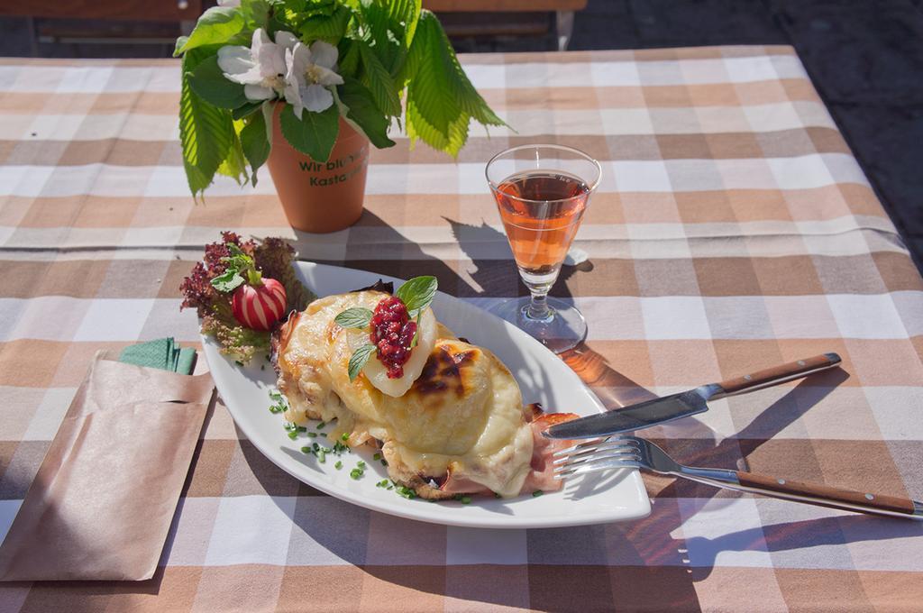 Hotel - Restaurant Kastanienhof Lauingen Exteriér fotografie